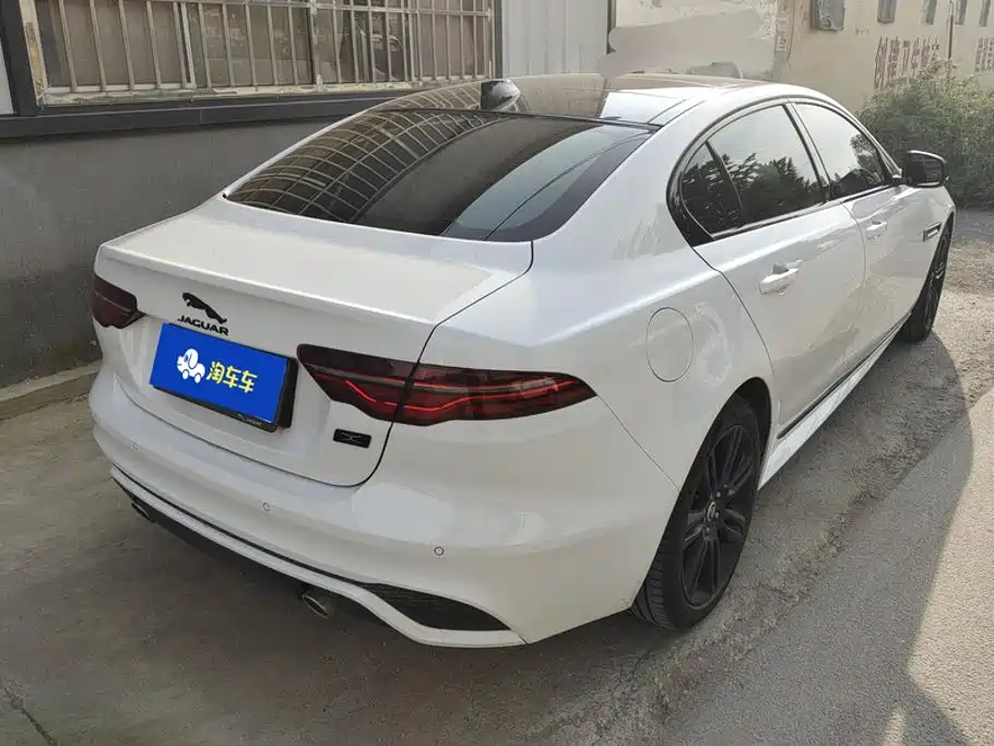 Jaguar XEL — миниатюра 3