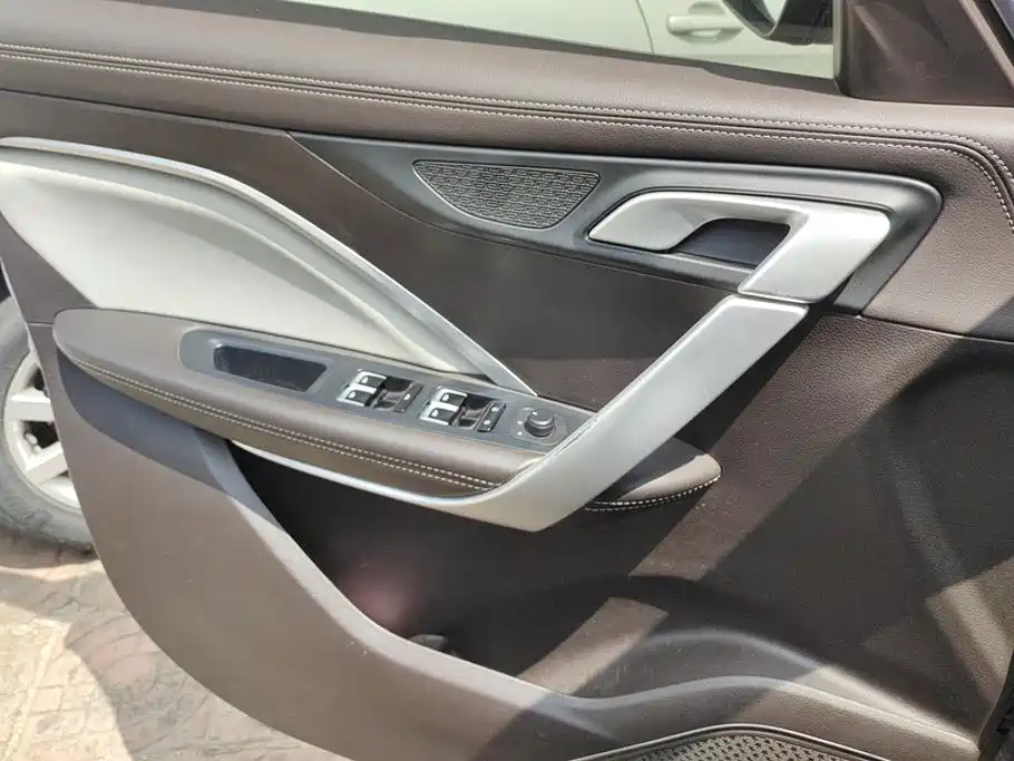 Geely Jia Ji — миниатюра 7