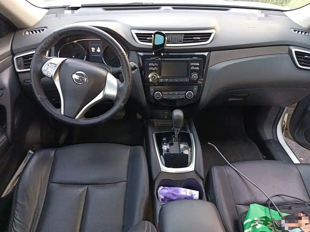 Nissan X-Trail — миниатюра 10