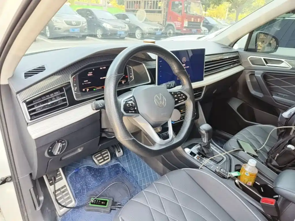 Volkswagen Tiguan L — миниатюра 10