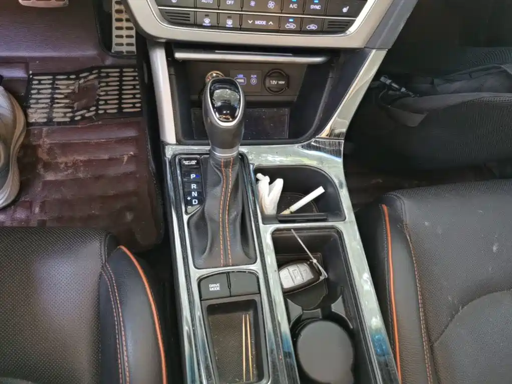 Hyundai Sonata — миниатюра 14