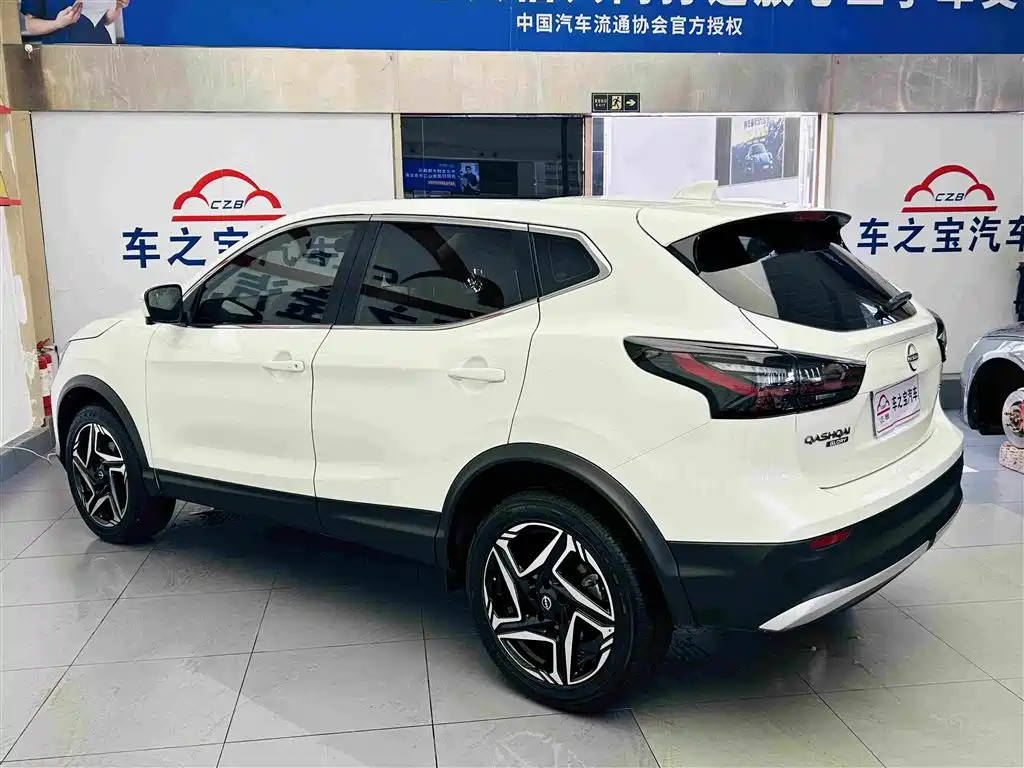 Nissan Qashqai — миниатюра 7