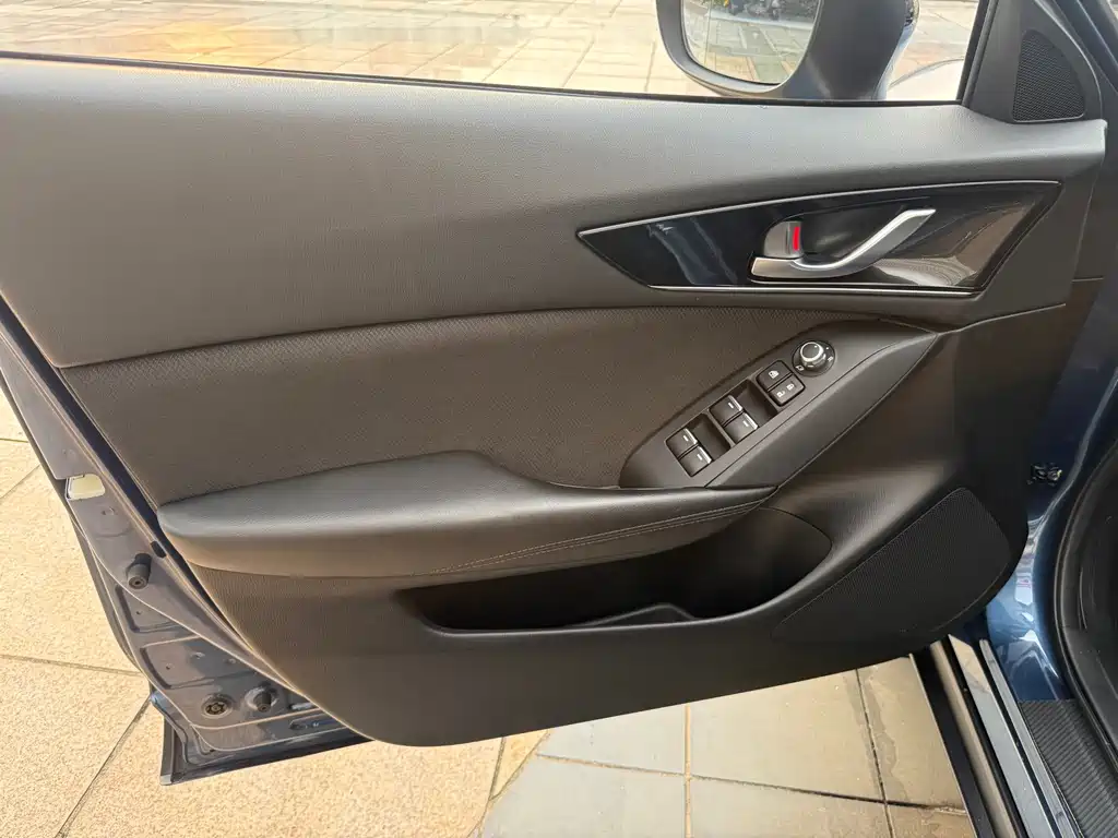 Mazda CX-4 — миниатюра 12