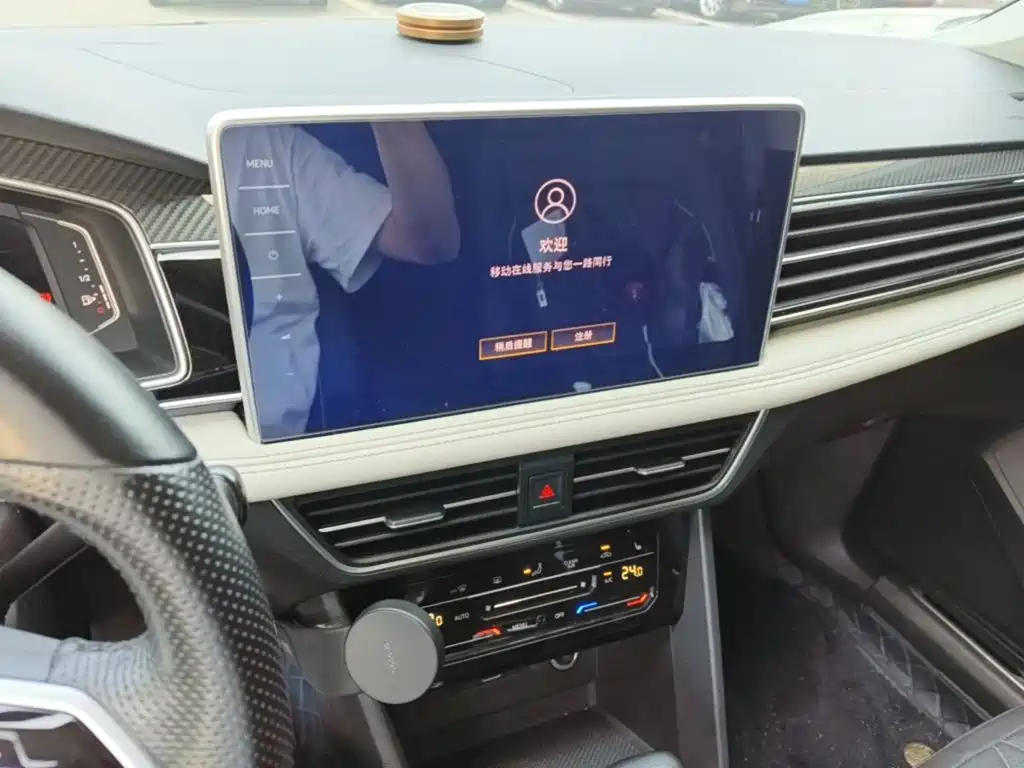 Volkswagen Tiguan L — миниатюра 13