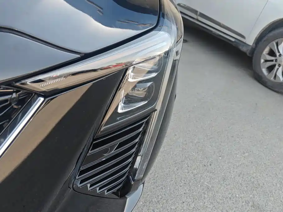 Cadillac CT5 — миниатюра 5