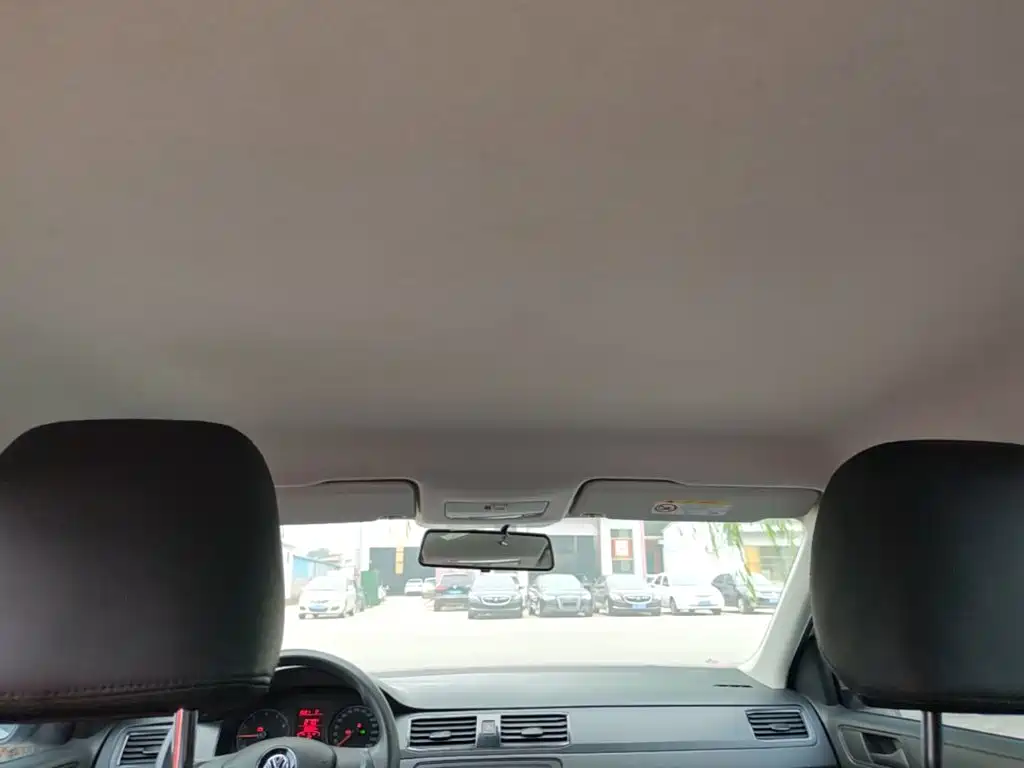 Volkswagen Santana — миниатюра 18
