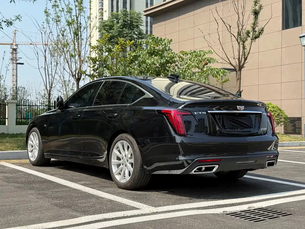 Cadillac CT5 2025 28T
