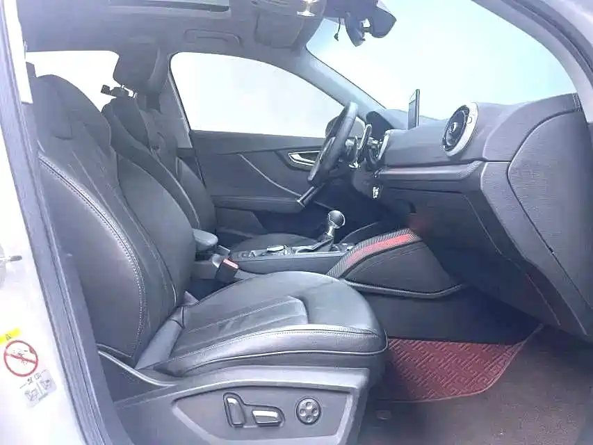 Audi Q2L — миниатюра 4