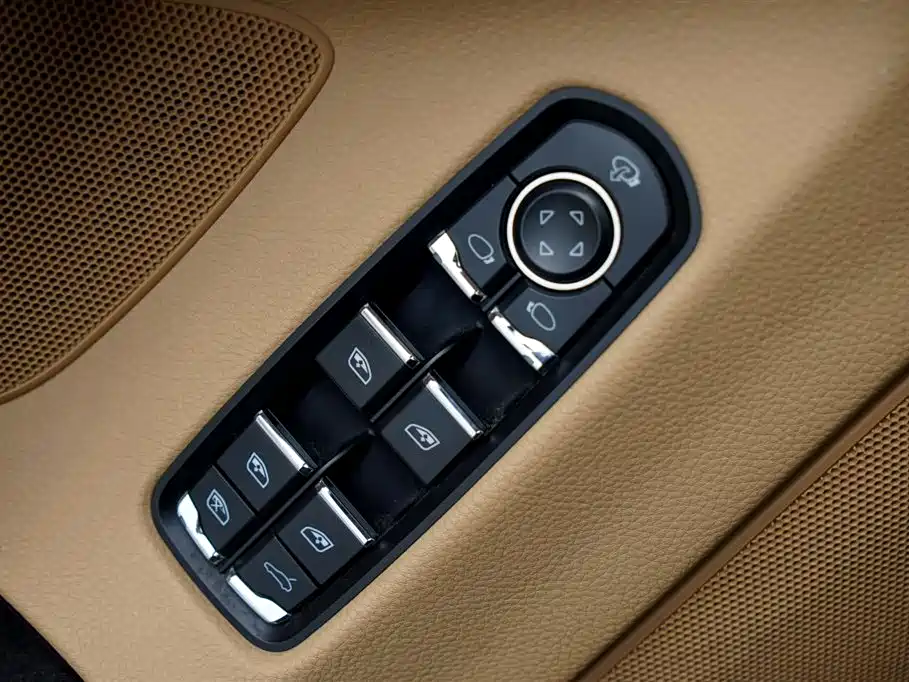 Porsche Panamera — миниатюра 23