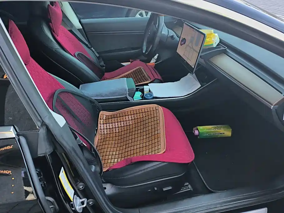 Tesla Model 3 — миниатюра 8