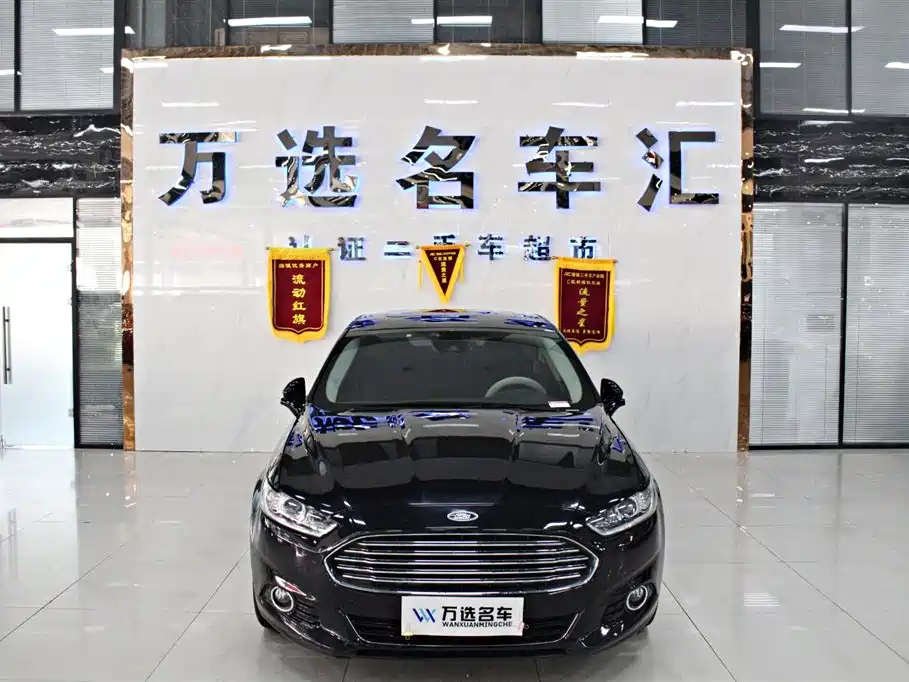 Ford Mondeo 2013 2.0L GTDi200 Fashion