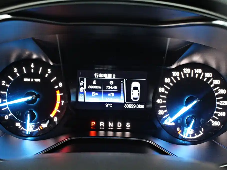Ford Mondeo 2013 2.0L GTDi200 Fashion