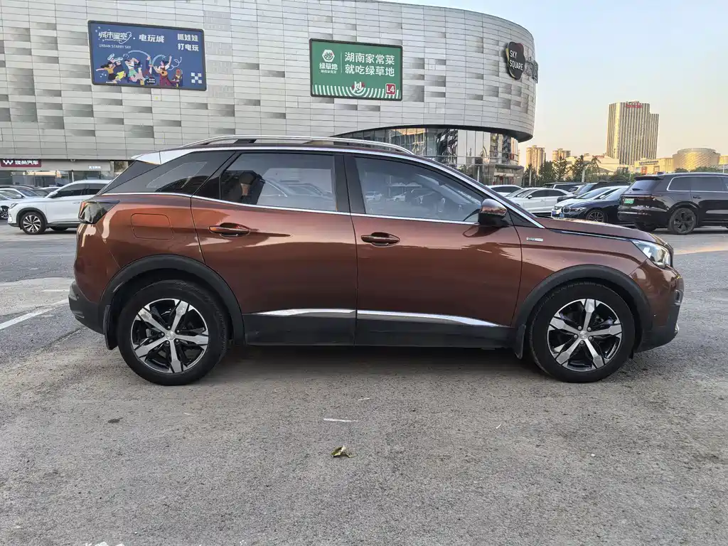Peugeot 4008 — миниатюра 7