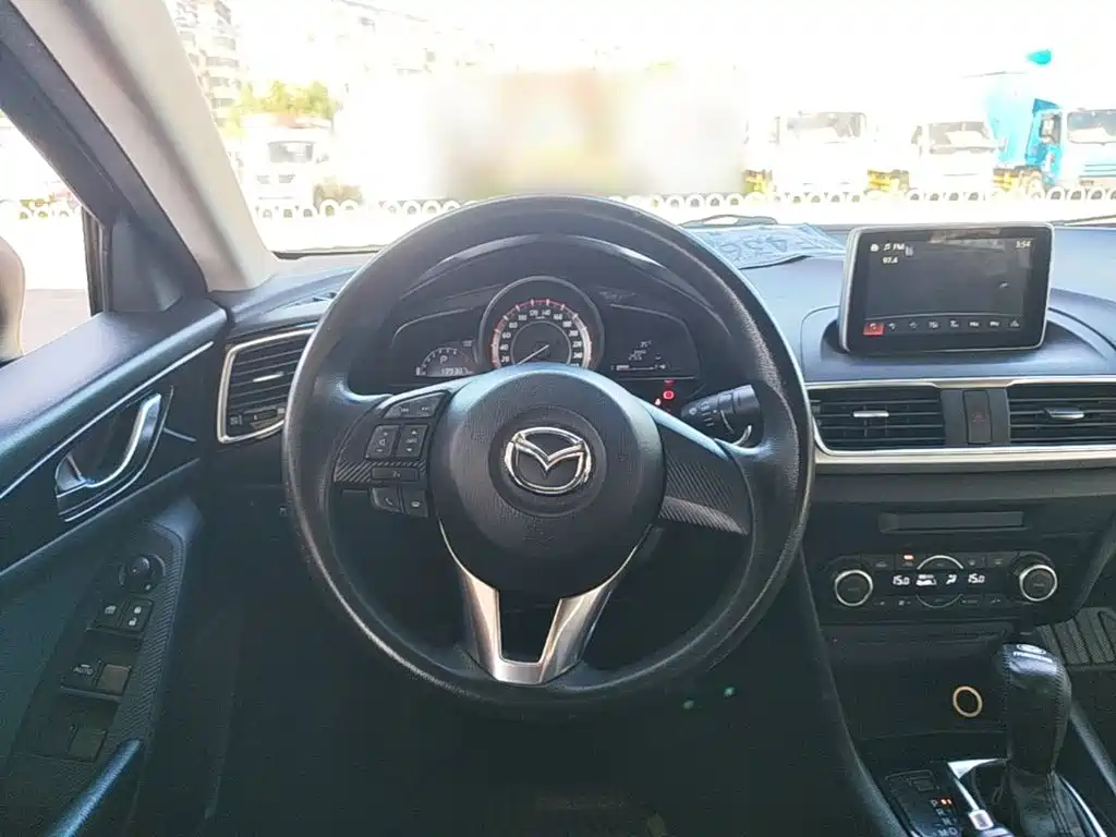 Mazda 3 Axela — миниатюра 11