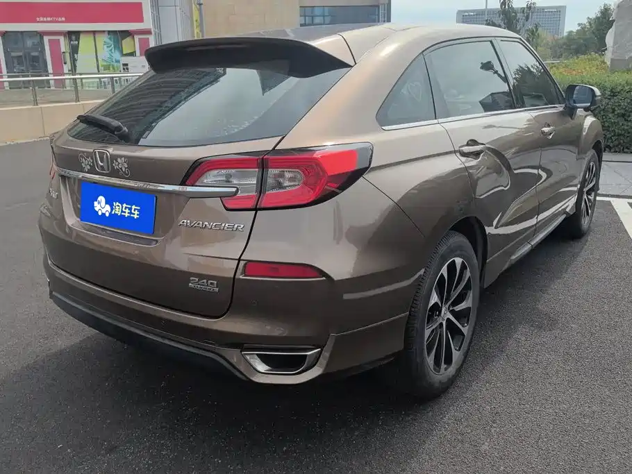 Honda Avancier — миниатюра 3