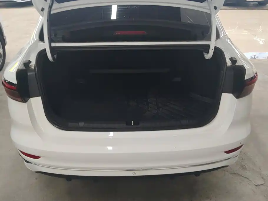 Geely Emgrand — миниатюра 4