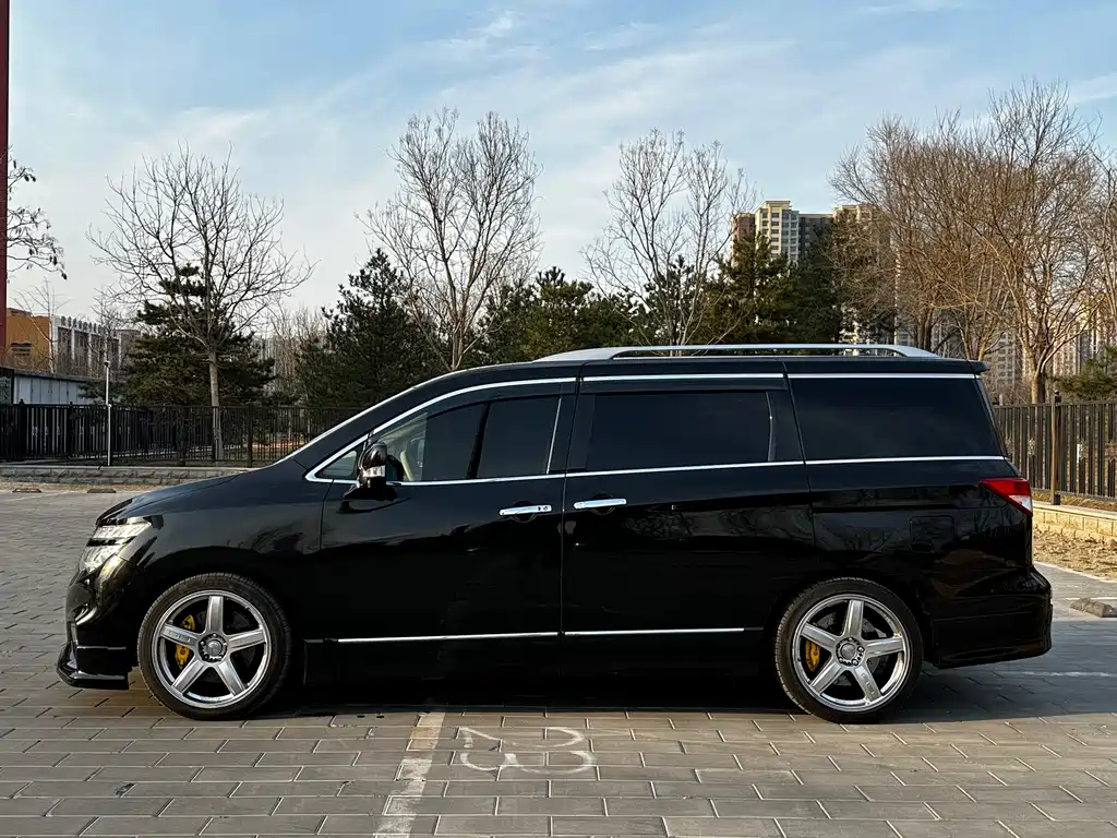 Nissan Quest 2015 3.5L SL