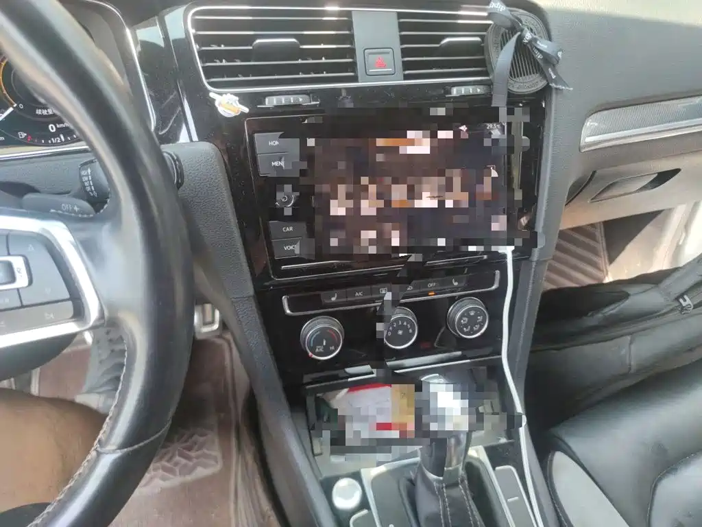 Volkswagen Golf — миниатюра 9