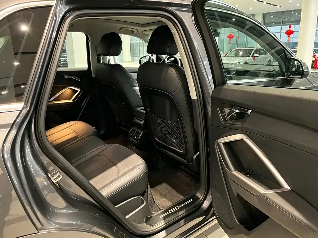 Audi Q3 — миниатюра 10