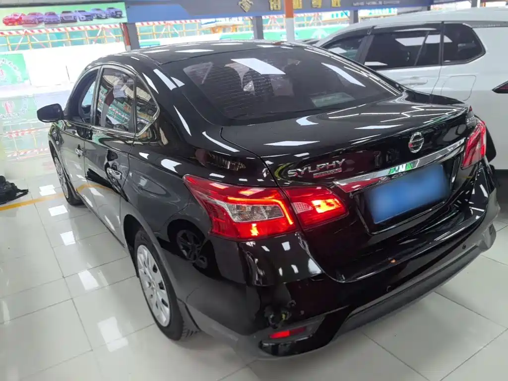 Nissan Sylphy — миниатюра 5