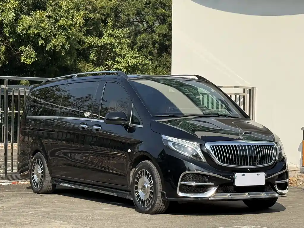 Mercedes-Benz Vito 2021 2.0T 7 мест