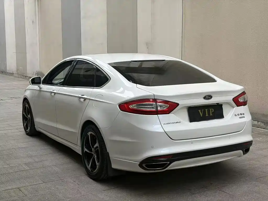 Ford Mondeo — миниатюра 5