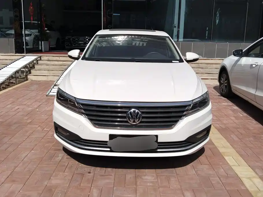 Volkswagen Lavida — миниатюра 2