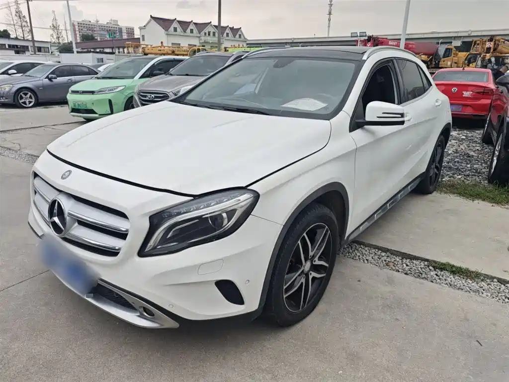 Mercedes-Benz GLA 2016