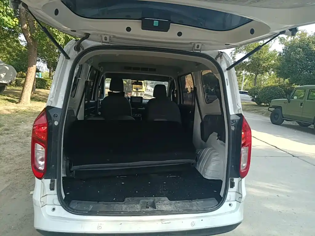 Wuling Hongguang EV — миниатюра 19