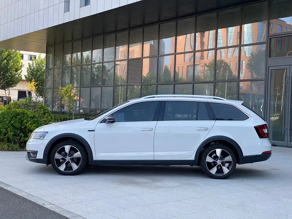Skoda Octavia — миниатюра 10