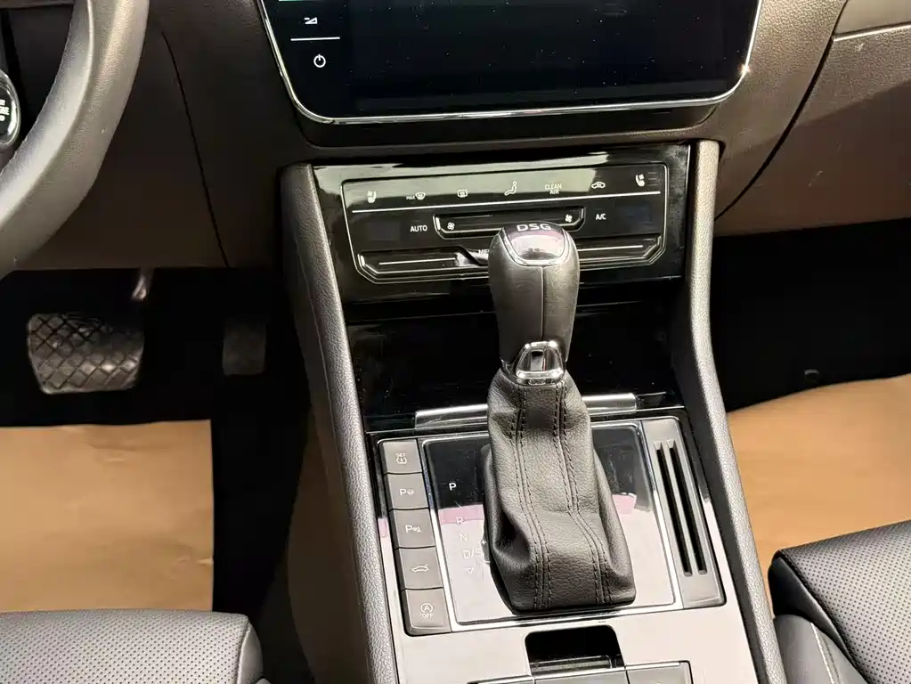 Skoda Superb — миниатюра 23