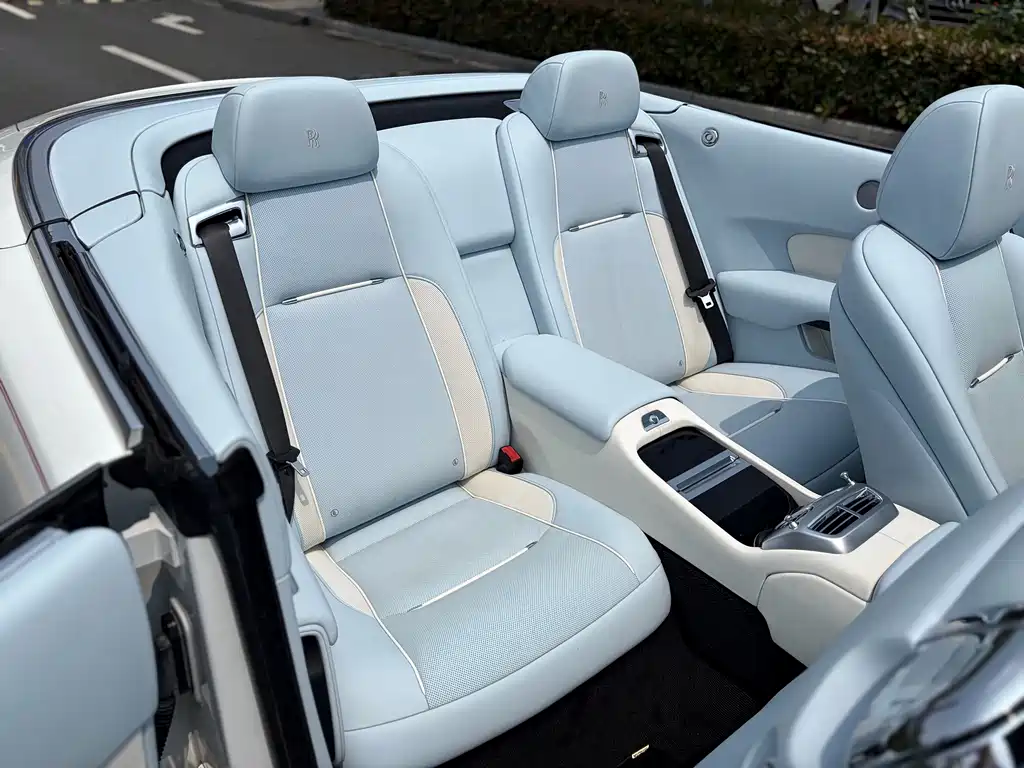 Rolls-Royce Dawn — миниатюра 19