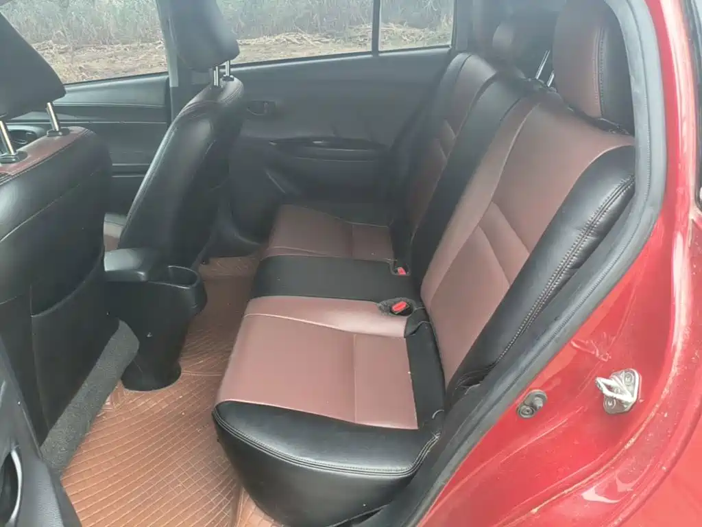 Toyota Yaris L — миниатюра 17