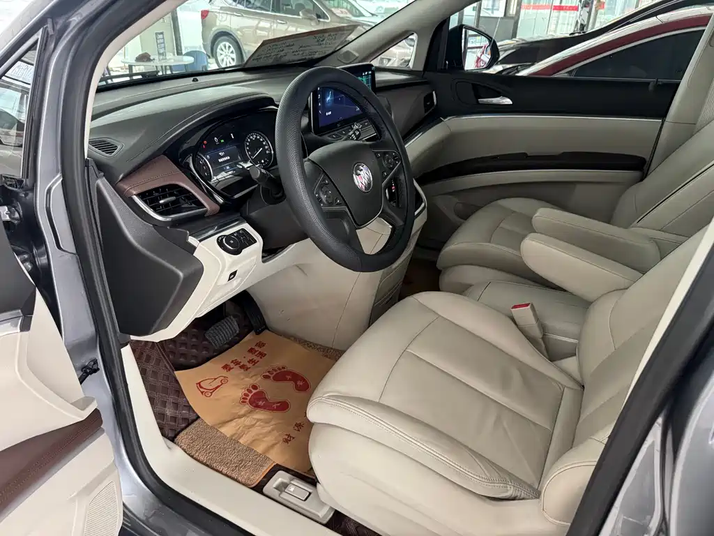 Buick GL8 2020 652T Luxury