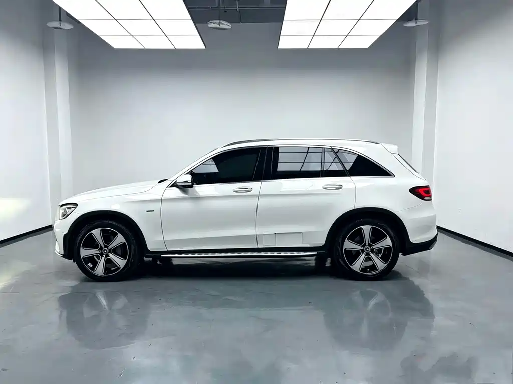 Mercedes-Benz GLC — миниатюра 3