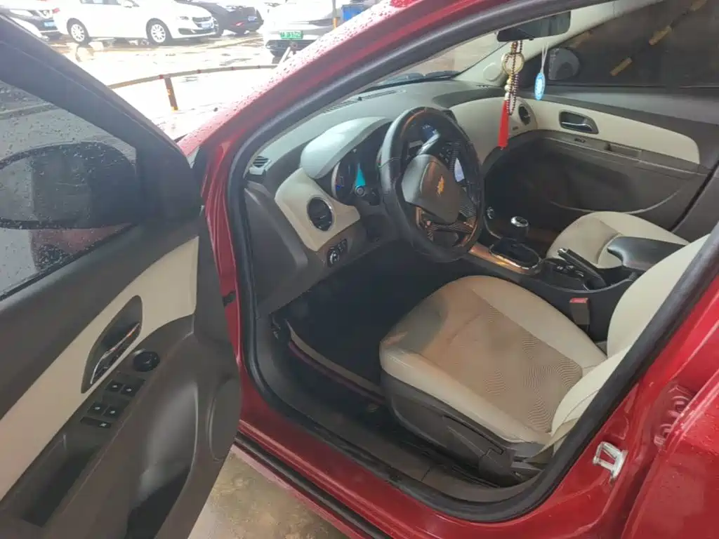 Chevrolet Cruze — миниатюра 16