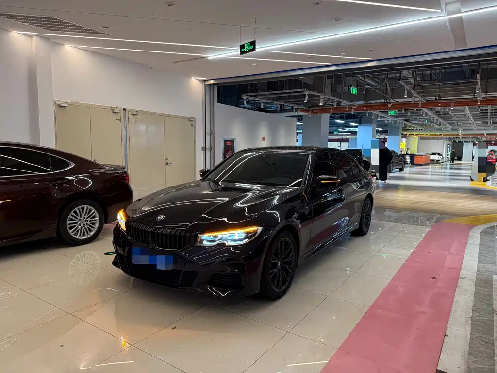 BMW 3 Series 2021