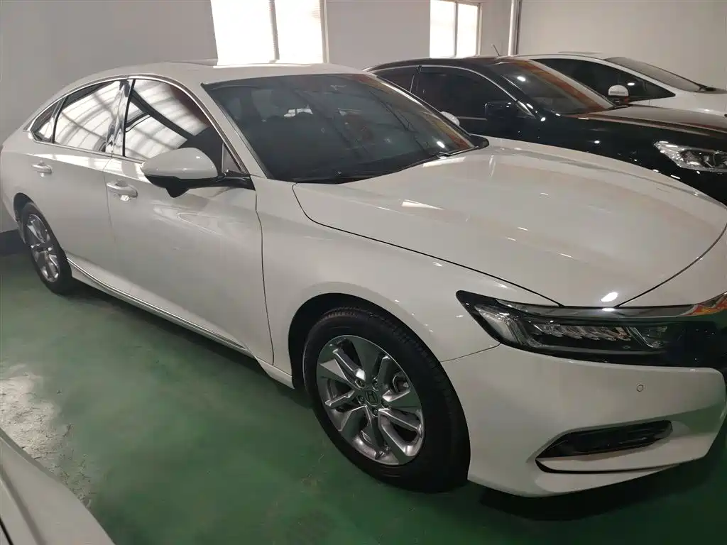 Honda Accord 2018 260TURBO Luxury VI
