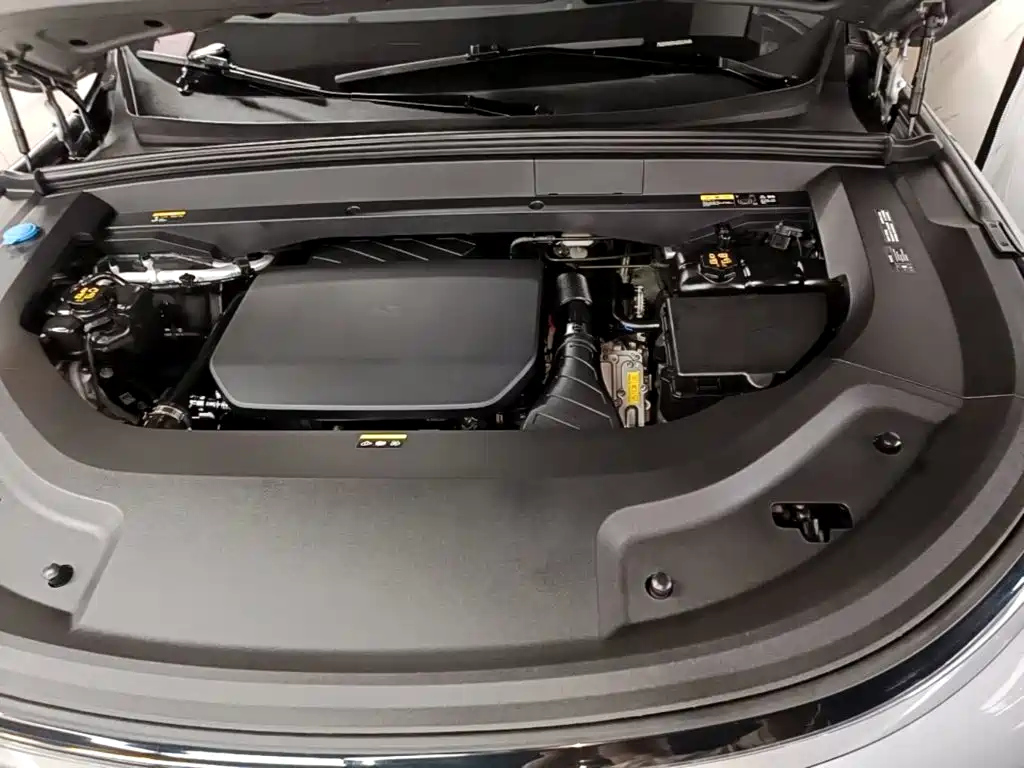 Li Auto Li L8 — миниатюра 20