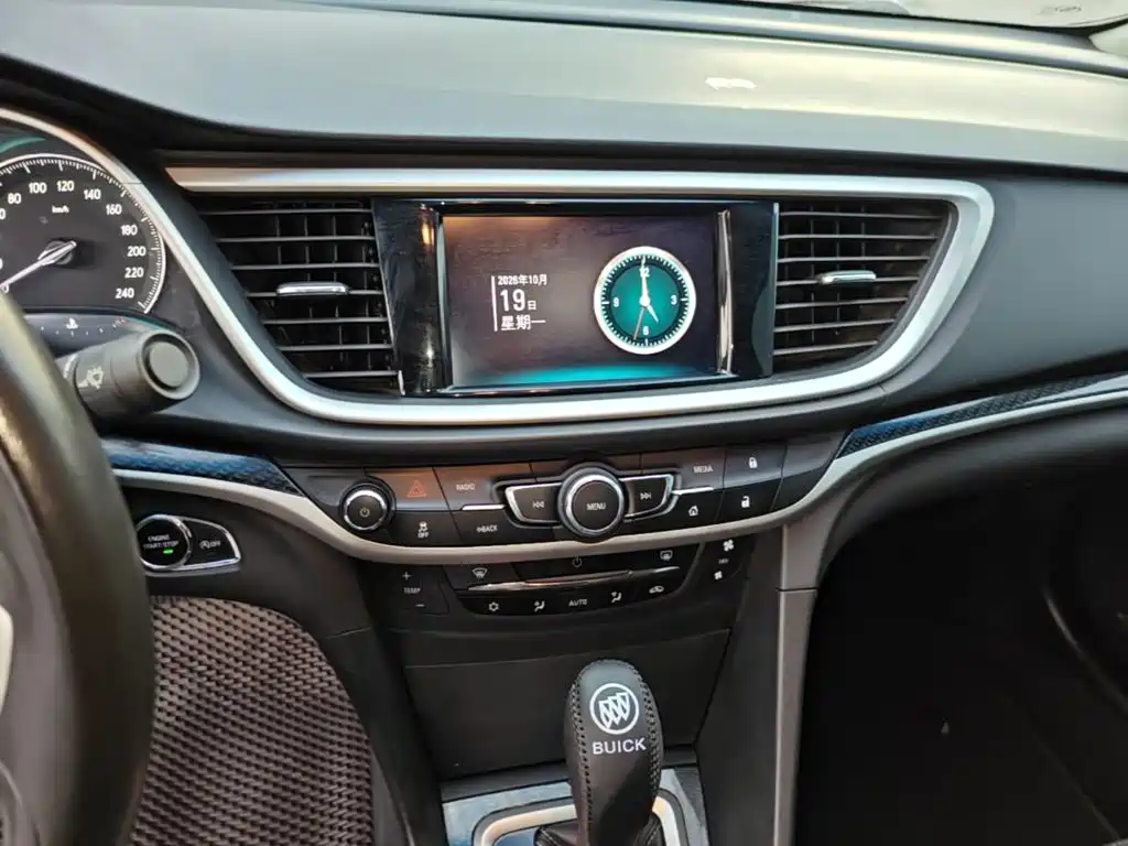 Buick Excelle — миниатюра 13