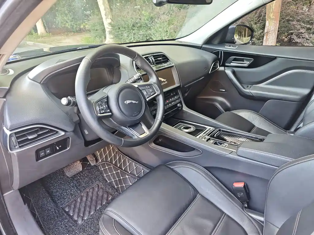 Jaguar F-PACE — миниатюра 10