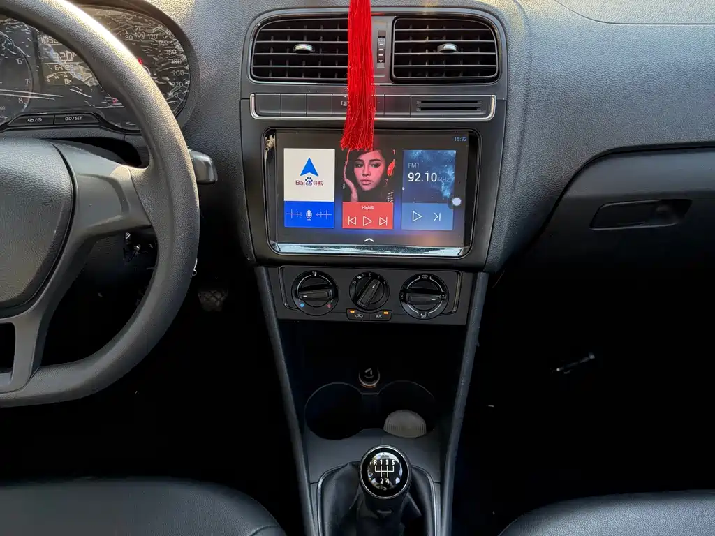 Volkswagen Polo — миниатюра 9