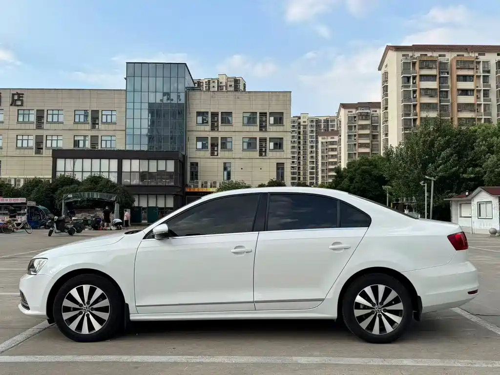 Volkswagen Sagitar — миниатюра 4