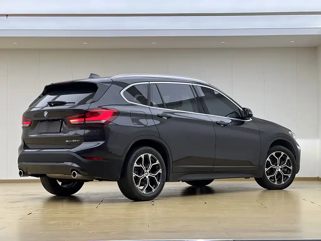 BMW X1 — миниатюра 20