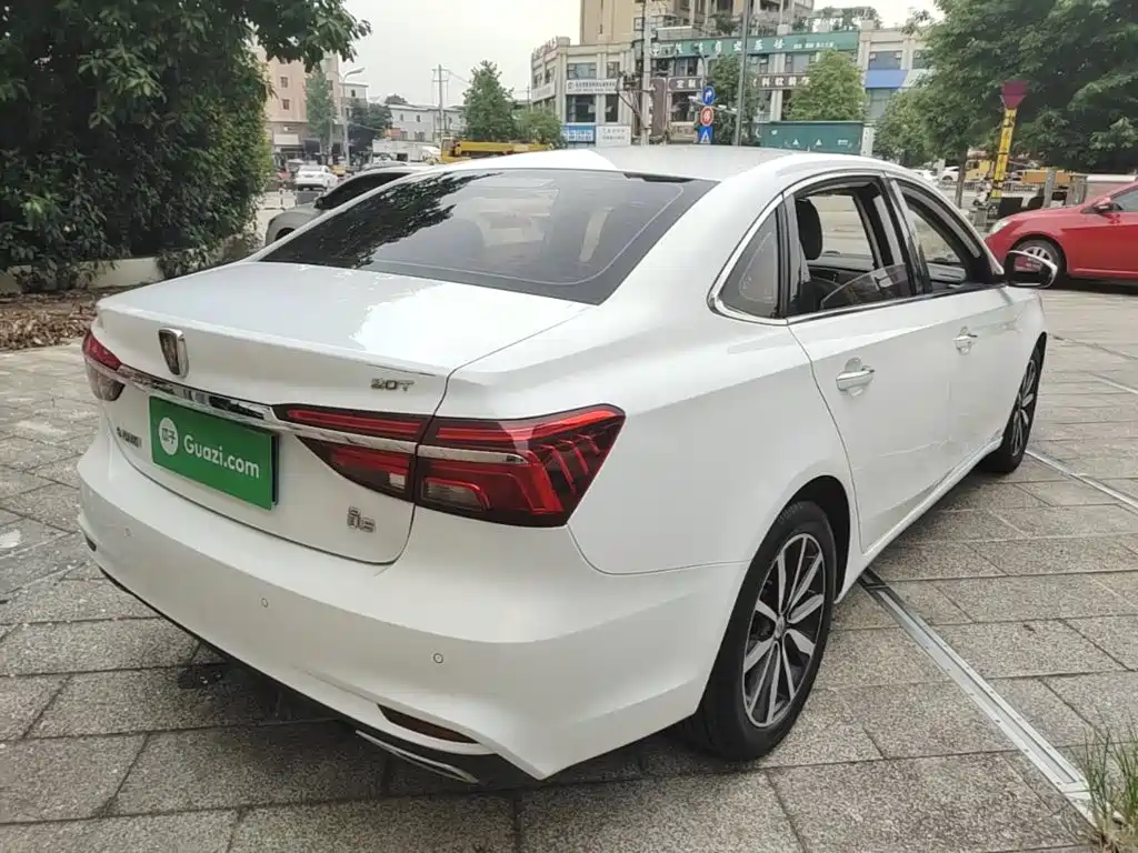 Roewe i6 Classic — миниатюра 7