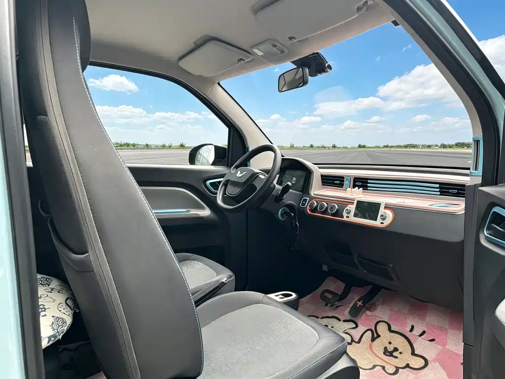Wuling MINIEV — миниатюра 6