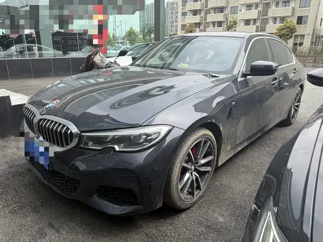 BMW 3 SERIES