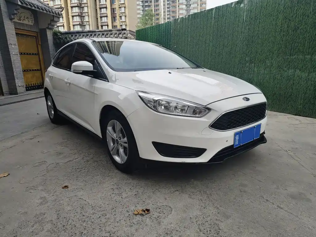 Ford Focus — миниатюра 3