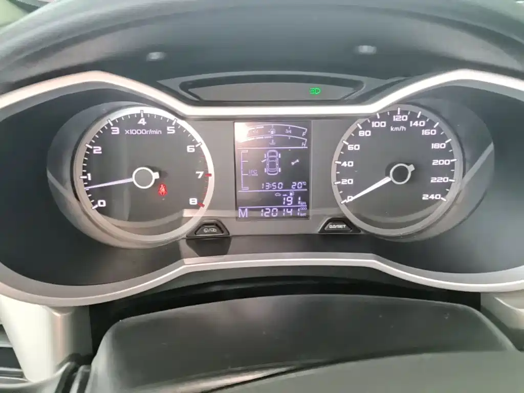 Geely Emgrand GL — миниатюра 12