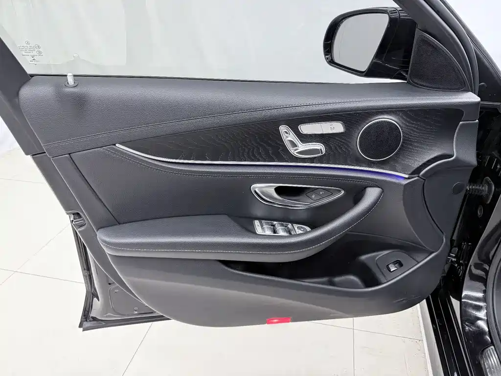 Mercedes-Benz E-Class E 2019 E 200 L Sport
